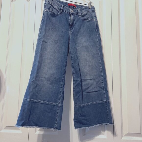 Guess-Los Angeles Women's Sz.28 Distressed Frayed Bottom Kick Crop Jeans-Vintage - Picture 2 of 16